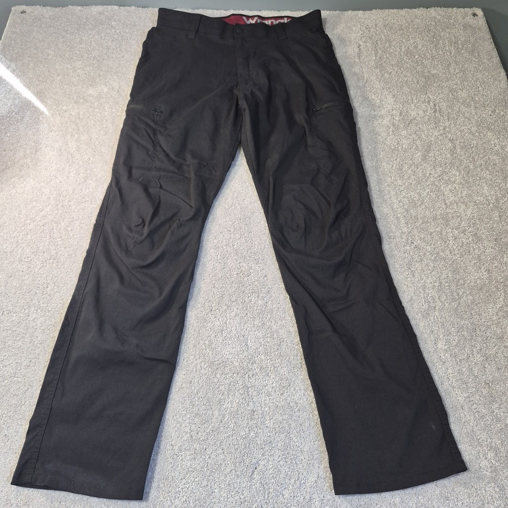 Wrangler ATG Men's Black Cargo Pants Straight Leg 34x32 Outdoor Zipper Utility